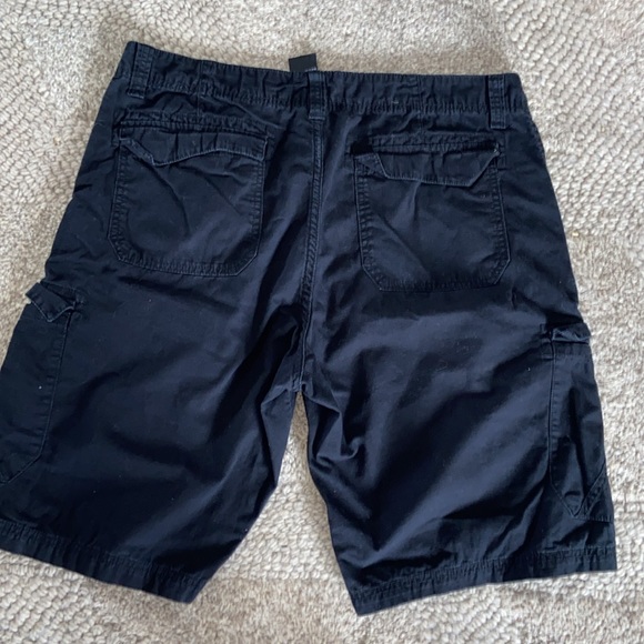 Iron company mens cargo shorts. - Picture 2 of 6